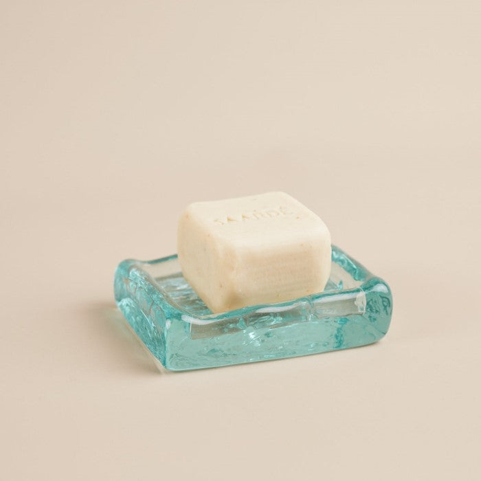 Lovinlife Co ByronBay – Saarde Istanbul Olive Oil Bar Soap – Clove, Sandalwood & Cardamom scent - pictured in aqua glass soap dish - available at LOVINLIFE Co Byron Bay for all your gifts, candles and interior decorating needs