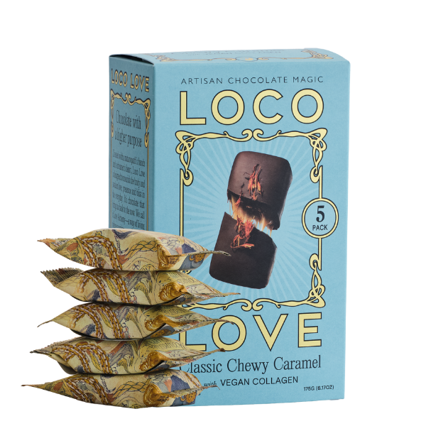 5 Pack, Blue box of Loco Love Classic Chewy Caramel with Vegan Collagen chocolate bars, next to stack of 5 chocolates. Vegan, gluten-free, sustainably sourced and no refined sugars. Each box contains 2 x chocolates.
Available LOVINLIFE Co Byron Bay.
