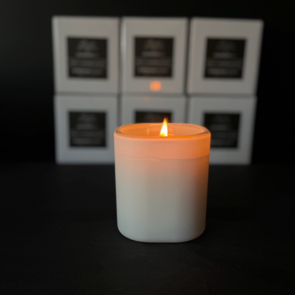 Candle LovinlifeCo - Byron Bay Blend - LeCube Jar - White